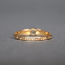 Load image into Gallery viewer, Antique Victorian diamond (0.3ct) engagement ring in 15ct gold