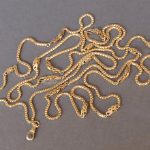 Load image into Gallery viewer, Antique Victorian fancy link guard chain in 9ct gold (56" / 144cm)