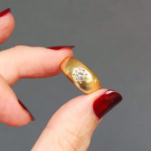 Load image into Gallery viewer, Gypsy ring with OEC diamond (0.3ct) & star setting in 18ct gold