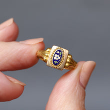 Load image into Gallery viewer, Pansy ring. Antique pansy ring. Antique flower ring. Enamel flower ring. Victorian flower ring. Victorian pansy ring. Language of flowers. Flower jewellery. Flower jewelry. Enamel pansy ring. Antique plaque ring. Victorian plaque ring. Plaque ring.