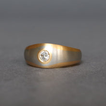 Load image into Gallery viewer, Minimalist diamond (0.15ct) solitaire ring, platinum & 18ct gold