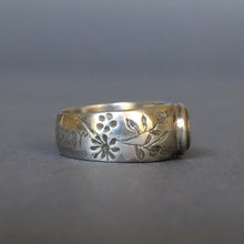 Load image into Gallery viewer, Georgian silver posy ring w/motto 'In Good Hope' & clasped hands