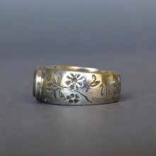 Load image into Gallery viewer, Georgian silver posy ring w/motto 'In Good Hope' & clasped hands