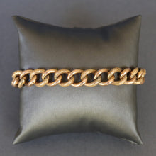 Load image into Gallery viewer, Antique curb link bracelet with snakeskin design in 9ct rose gold