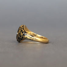 Load image into Gallery viewer, Antique Victorian mourning ring with agate & enamel in 18ct gold