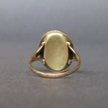 Load image into Gallery viewer, Antique Georgian verre églomisé silhouette ring in 9ct gold