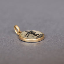Load image into Gallery viewer, Antique Essex crystal pendant with chimney sweep in 14ct gold