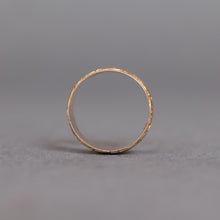 Load image into Gallery viewer, Antique Edwardian era stacking band with ivy leaves in 9ct gold