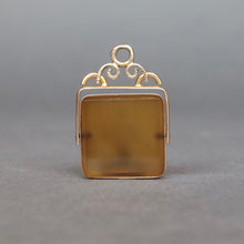 Load image into Gallery viewer, Vintage mid-century dendritic agate spinner pendant in vermeil