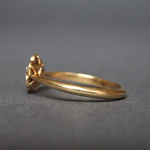 Load image into Gallery viewer, Vintage daisy cluster ring with diamonds (0.2ct) in 18ct gold