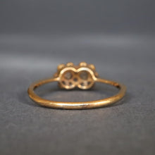 Load image into Gallery viewer, Vintage double daisy ring with diamonds in platinum & 18ct gold
