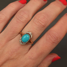 Load image into Gallery viewer, Vintage turquoise cabochon ring with paste in 9ct gold