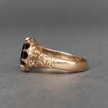 Load image into Gallery viewer, Antique Edwardian era belcher set garnet ring in 9ct gold