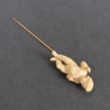 Load image into Gallery viewer, Antique Victorian pin with carved ivory putti & dove in 14ct gold