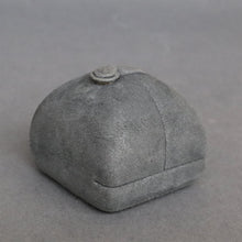Load image into Gallery viewer, Vintage double-door suede ring box from Collingwood of London