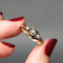 Load image into Gallery viewer, Antique 1920s trilogy ring 18k 18ct gold trilogy three stone jewellery jewelry. Antique three stone ring. Antique trilogy ring. Diamond trilogy ring. Antique engagement ring. Antique anniversary ring. Rose cut diamond ring. Rose cut diamond trilogy ring.