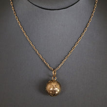 Load image into Gallery viewer, Vintage globe pendant with Florentine finish in 18ct gold