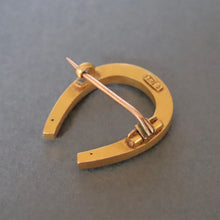 Load image into Gallery viewer, Antique Victorian era pearl horseshoe brooch in 15ct gold