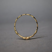 Load image into Gallery viewer, Antique Victorian claddagh ring with diamond (0.15ct) in 18ct gold