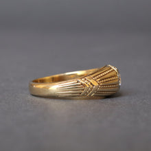 Load image into Gallery viewer, Antique art deco era solitaire ring with diamond (0.2ct) in 14ct gold