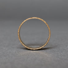 Load image into Gallery viewer, Antique Victorian wedding band with floral engraving in 18ct gold