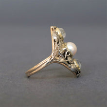 Load image into Gallery viewer, Antique pearl & moonstone ring in 14ct white & yellow gold