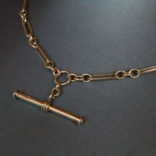 Load image into Gallery viewer, Fetter link chain in 9ct gold with T-bar &amp; swivel clips (21.5&quot; / 55cm)
