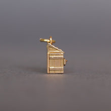 Load image into Gallery viewer, Vintage pigsty articulated lucky charm in 9ct gold
