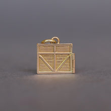 Load image into Gallery viewer, Vintage pigsty articulated lucky charm in 9ct gold
