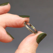 Load image into Gallery viewer, Antique Edwardian era 18ct white gold wedding band ring with orange blossom motif. Thin profile. Stacking band.
