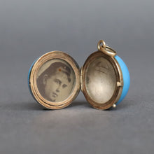Load image into Gallery viewer, Antique blue enamel ball locket with star in 14ct yellow gold
