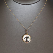Load image into Gallery viewer, Antique Essex crystal pendant with chimney sweep in 14ct gold

