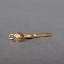 Load image into Gallery viewer, Antique Victorian telescopic pencil pistol pendant in 9ct gold
