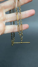 Load and play video in Gallery viewer, Fetter link chain in 9ct gold with T-bar &amp; swivel clips (21.5&quot; / 55cm)
