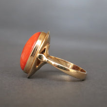 Load image into Gallery viewer, Vintage 1970s era coral cabochon cocktail ring in 18ct gold
