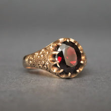 Load image into Gallery viewer, Antique Edwardian era belcher set garnet ring in 9ct gold
