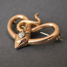 Load image into Gallery viewer, Antique Victorian era snake brooch in 15ct gold
